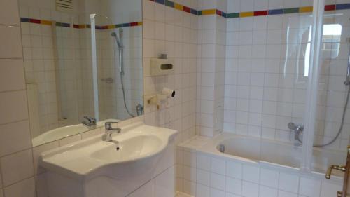 Lutzmannsburg Ski Chalet | Familien Chalet mit direktem Bademantelgang zur Therme