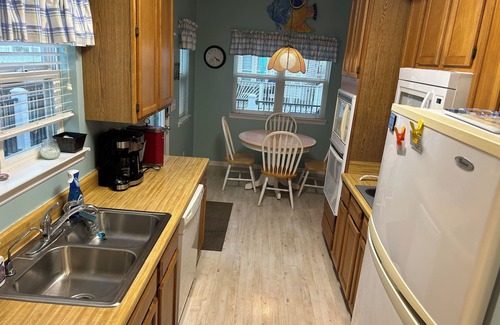 Surfside Beach House | Family beach vacation! Perfect location FUN at beach, pool, waterpark, fishing