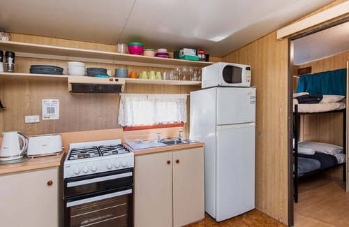 West Busselton Cabin | Family Bungalow- Unique, well renovated family friendly holiday cabin in Geographe Holiday Park