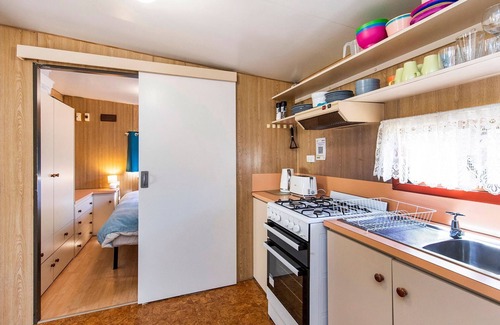 West Busselton Cabin | Family Bungalow- Unique, well renovated family friendly holiday cabin in Geographe Holiday Park