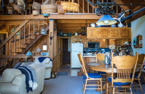 Minong Cabin | Family Cabin on Nancy Lake