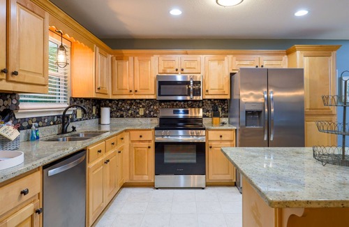 Clayton House | Family Escape w/Views | Golf | Firepit | Game Room