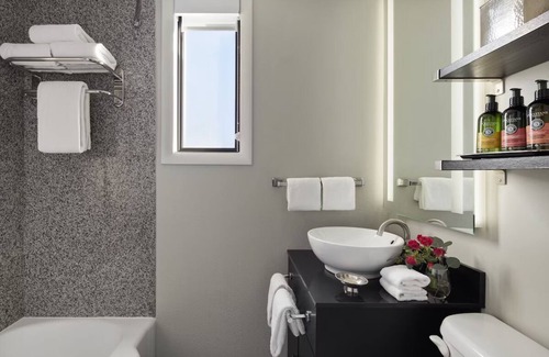 Capitol Hill Hotel | Family-Friendly 4-Unit Stay | Near DC Icons & Perfect for History Enthusiasts