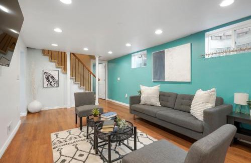 Arvada Plaza Area House | Family-friendly 5br W Luxury Spa & Patio Bbq