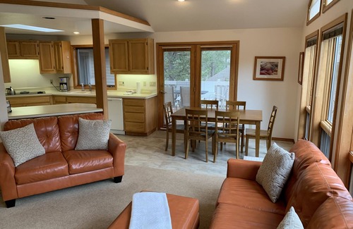 Sunriver House | Family Friendly, Air Conditioning - SHARC passes included.