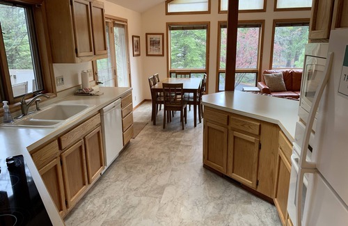 Sunriver House | Family Friendly, Air Conditioning - SHARC passes included.