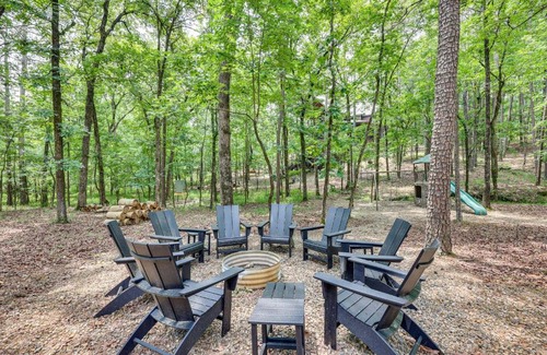 Broken Bow House | Family-Friendly Broken Bow Home with Deck and Grill!