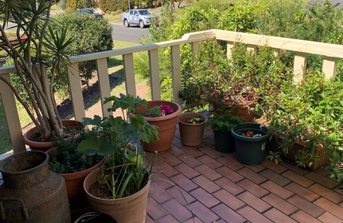 Narrawallee House | Family friendly house- 5 min walk to beach