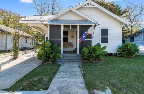 Freetown - Port Rico House | Family-Friendly Lafayette Home - 4BR on Historic Jefferson St