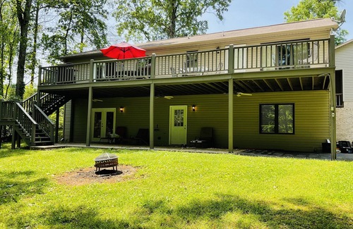 Winchester House | Family friendly lake front home with private dock in a cove