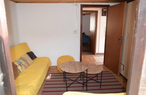 Rana Apartment | Family Guest House