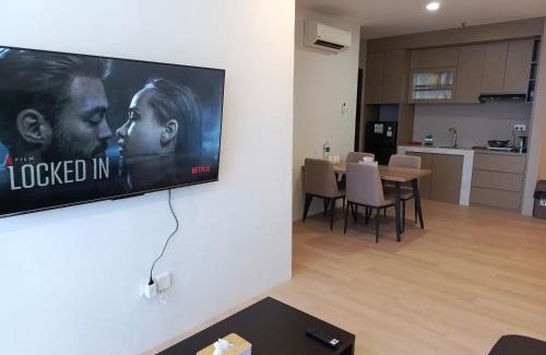 Lubuk Baja Apartment | Family Holiday Fun APT Netflix by MESA