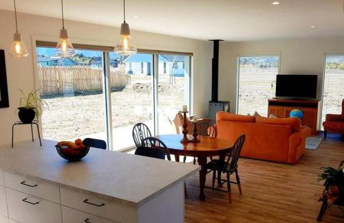 Lake Hawea House | Family Holiday Home- Lake Hawea Haven