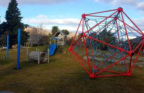 Lake Hawea House | Family Holiday Home- Lake Hawea Haven