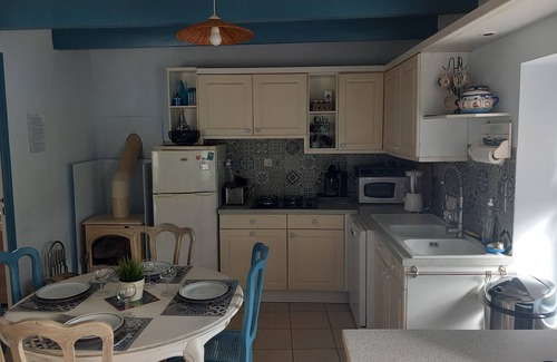 Peaule House | Family house in a quiet area