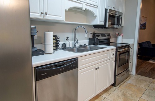 Evans House | Family Nook, Perfect Family Friendly Getaway for 4