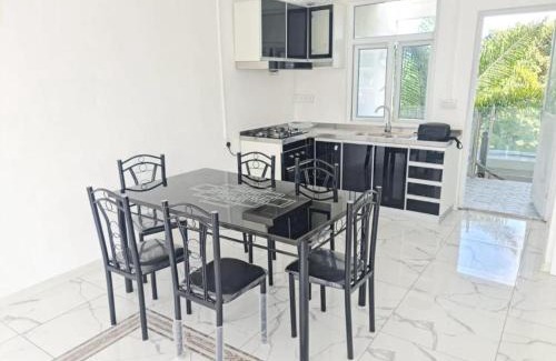 Candos Apartment | Family Perfect - Lovely New 2-Bedroom Apartment