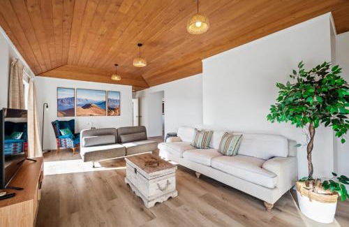 Springfield House | Family Perfect - secure yard, parking, mountain bikes, arcade