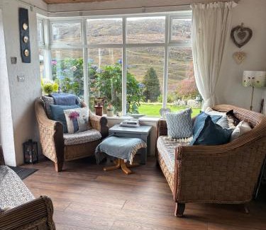 Shiplake House | Family-Pet Friendly-Sleeps 8-Hot Tub-Sauna