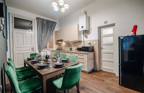 Nove Mesto Apartment | Family Proxima Downtown with Cinema room, Pool Table & Free Netflix