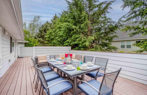 Neskowin House | Family Tides - Meredith Lodging