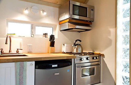 Point Roberts Cottage | Famous Serenity Lodge at Lily Point