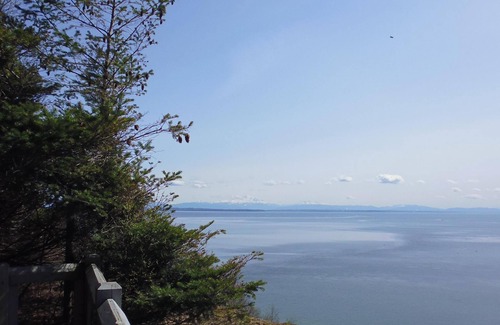 Point Roberts Cottage | Famous Serenity Lodge at Lily Point