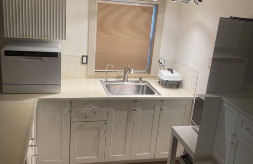 Farmington Apartment | Fancy Mother-in-Law Suite! 1 month minimum.