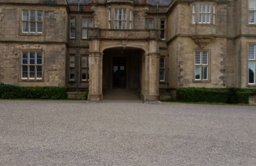 Killarney House | Fantastic Location on the N71 Muckross Road, adjacent to the Lakes of Killarney