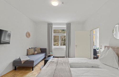 Leoben Apartment | FarawayHomes Studio Leoben #K6