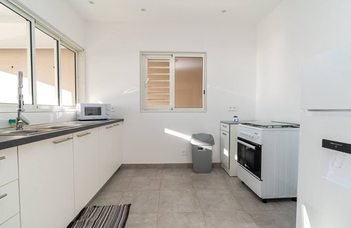 Mahina House | Fare Tahara'a 1BR in Arue - 5min to the beach