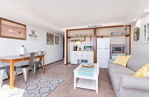 Lynden House | Farm Retreat | Peaceful, Private, and Cozy