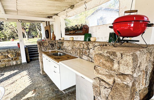 Biritiba-Mirim Other | Farm with easy access - Swimming pool and barbecue