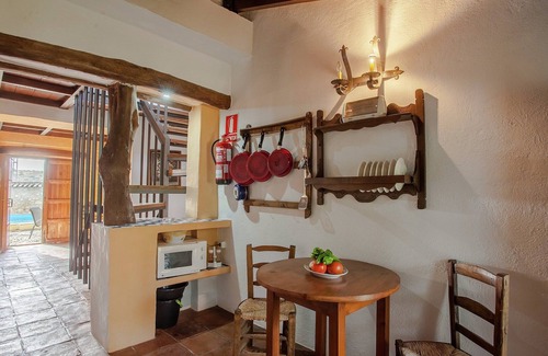 Algarinejo Other | Farmhouse in Fuentes de Cesna near Iznajar