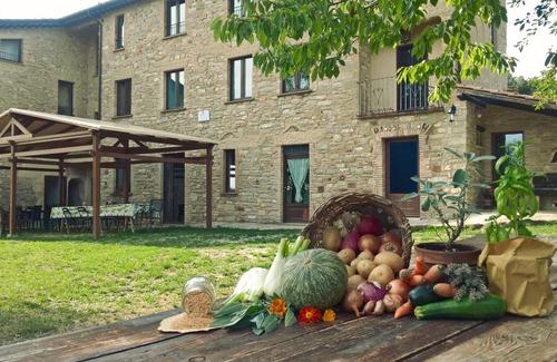 Pietralunga House | Farmhouse in the green Apennines, specializing in 'hospitality groups