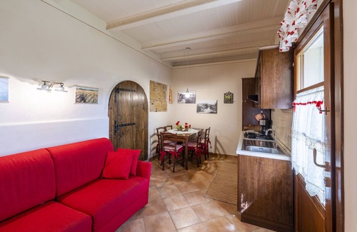 Morrona Other | FARMHOUSE PISA HILLS-PAPAVERO. PRIVATE OUTDOOR AREA. POOL & JACUZZI.