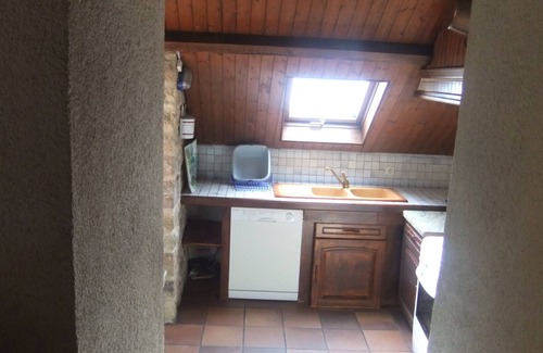 Saint-Come-d'Olt House | farmhouse rural setting at the foot of the Aubrac, in the Lot Valley