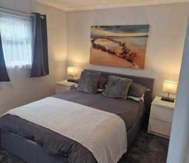 Beadnell House | Farne Lodge