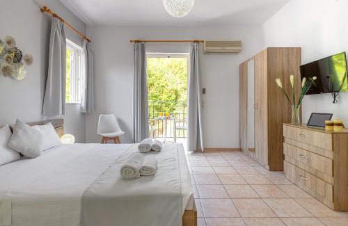 Eleios-Pronnoi Apartment | Faro Del Porto