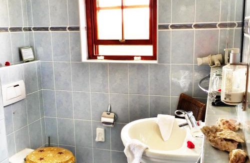 Paternoster House | Farr Out Guest House