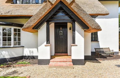 West Wittering House | Farthings - large cottage with pool
