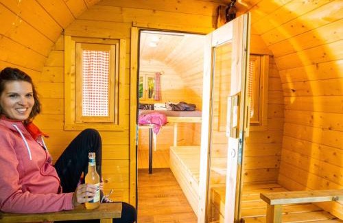 Kirchensittenbach Other | Fasshotel Westernwagen, beheizt 2-3 Personen