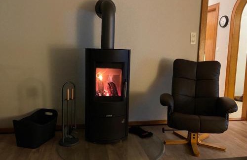 Brunsbuttel Apartment | FEDDERSEN LIVING Große Ferienwohnung - Garten - Terrasse - Smart TV - Netflix