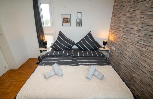 Bergerhausen Apartment | Feel like Home 4