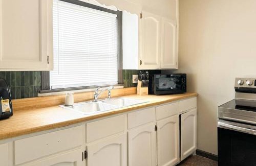 Gallatin House | Feelin Fallish with Bunkbed - 29 Miles to Nashville