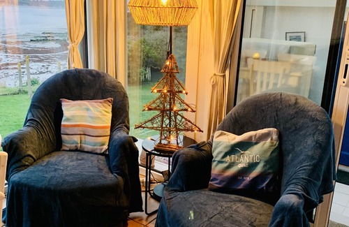 Saint-Michel-en-Greve House | Feet in the water