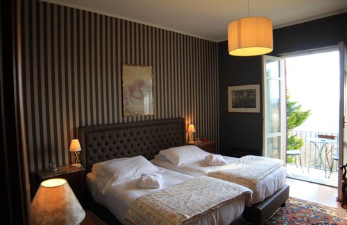 Monforte d'Alba Hotel | Felicin - Albergo Giardino Dimora Storica