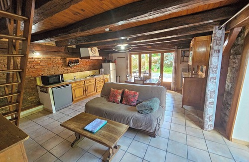 Felon Other | Felon: Country Cottage/Gite - FELON