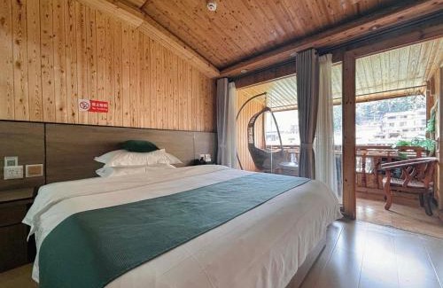 Fenghuang Hotel | Fenghuang Ancient Town Fuyuan Riverside Homestay
