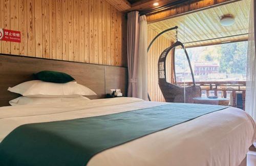 Fenghuang Hotel | Fenghuang Ancient Town Fuyuan Riverside Homestay